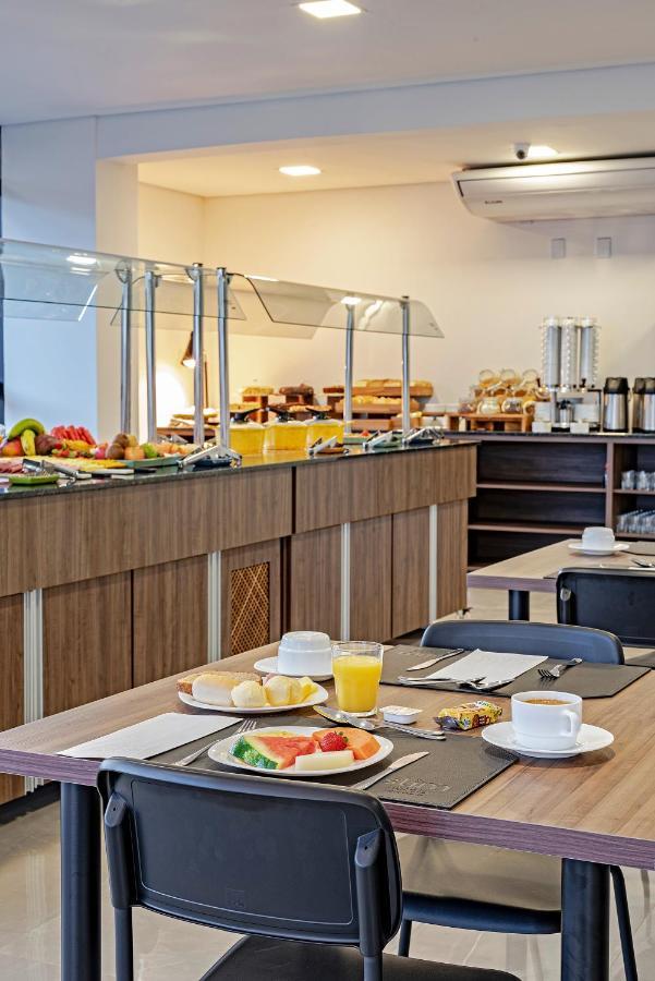 Slim Guarapuava Hotel Eksteriør billede