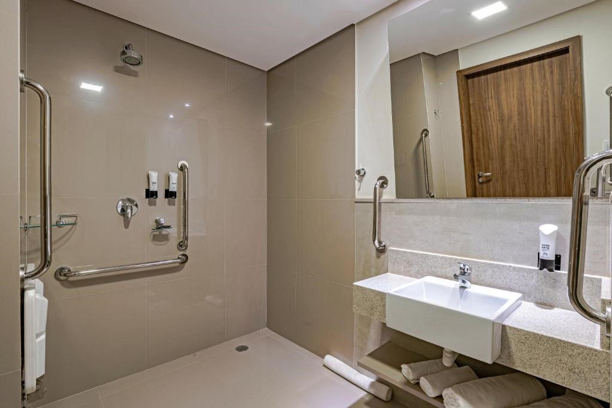 Slim Guarapuava Hotel Eksteriør billede