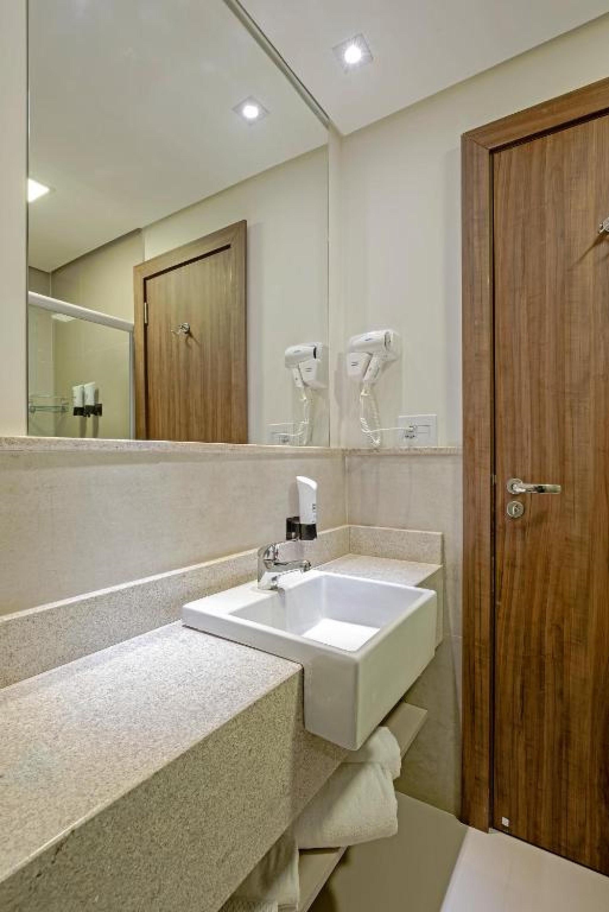 Slim Guarapuava Hotel Eksteriør billede